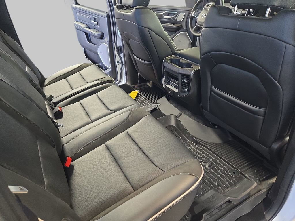 New 2026 RAM 1500 Laramie AWD/4WD image 12