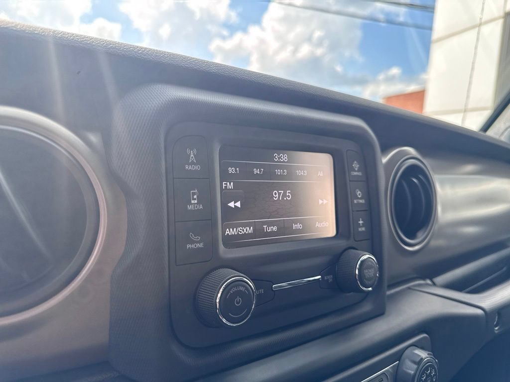 Used 2021 Jeep Wrangler Unlimited Sport AWD/4WD image 16