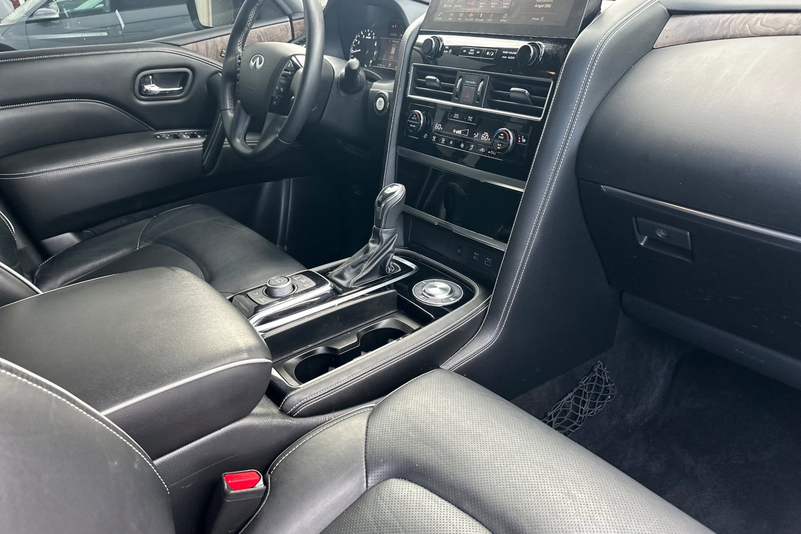 Used 2022 INFINITI QX80 Premium Select w/ Cargo Package image 17