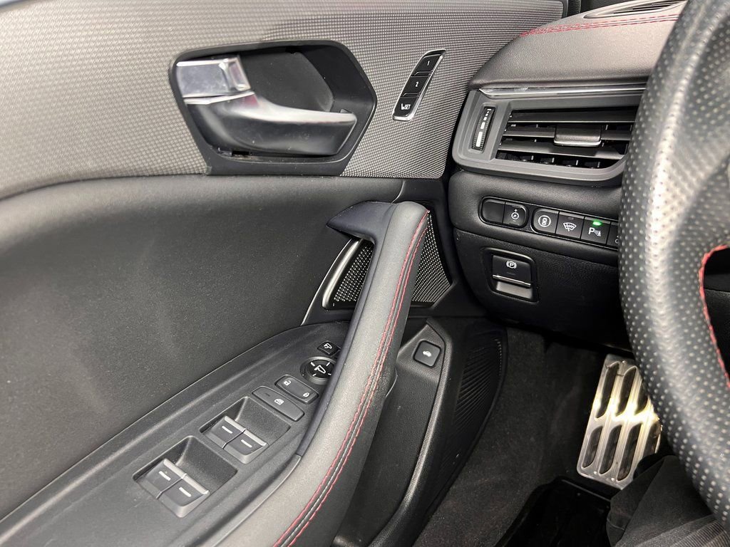 Used 2023 Acura TLX Type S AWD/4WD image 7