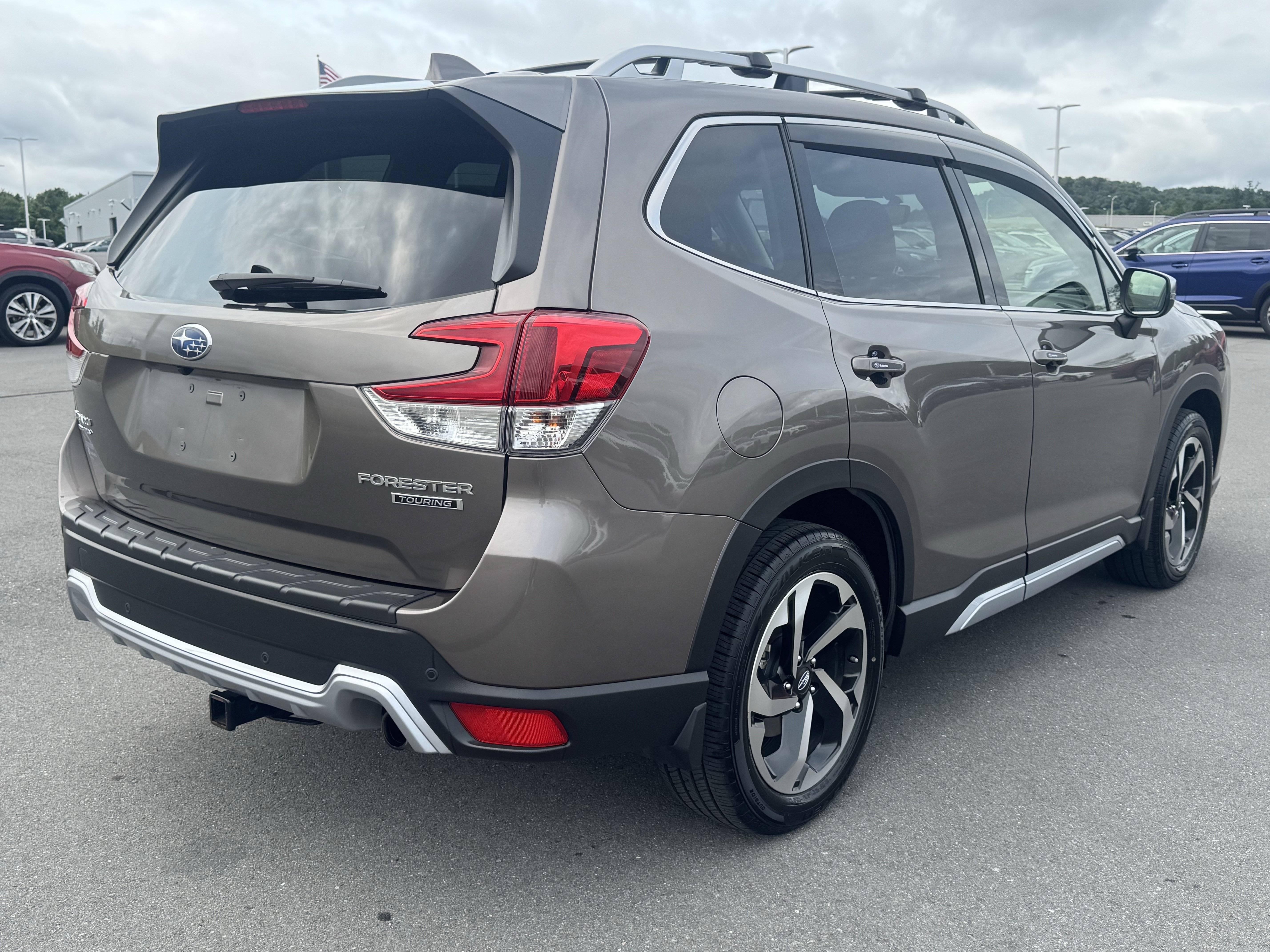 Certified 2023 Subaru Forester Touring AWD/4WD image 3