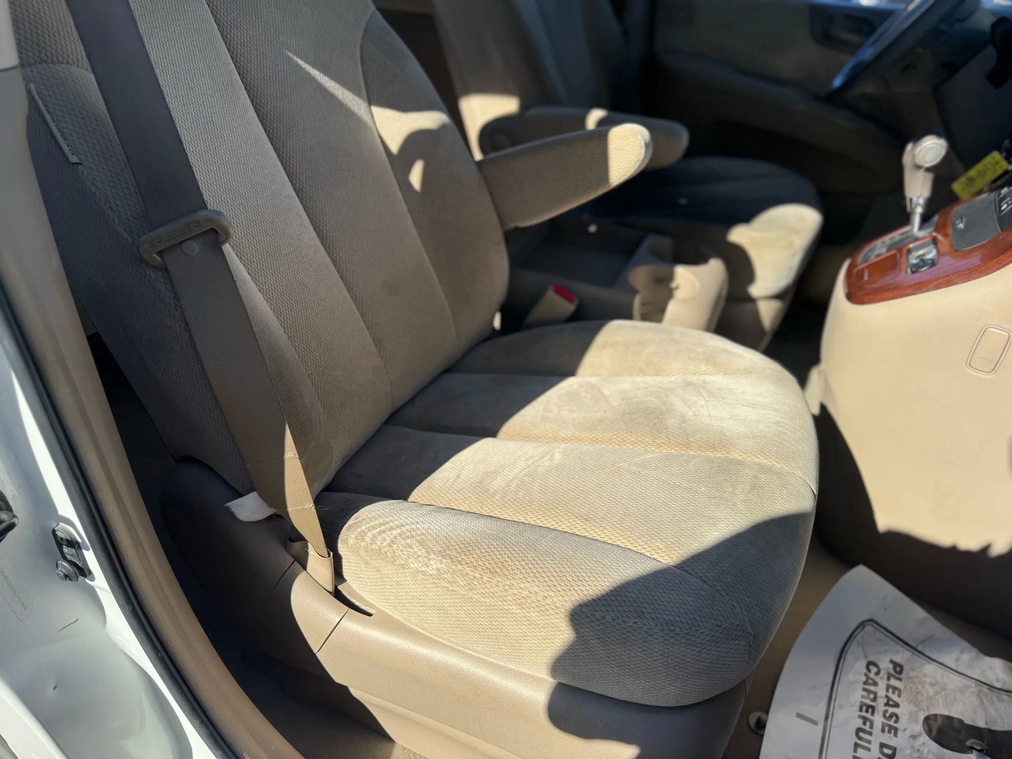 Used 2007 Kia Sedona EX image 36