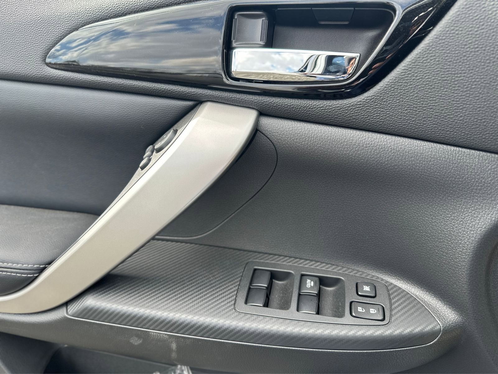 New 2025 Mitsubishi Eclipse Cross SE image 31