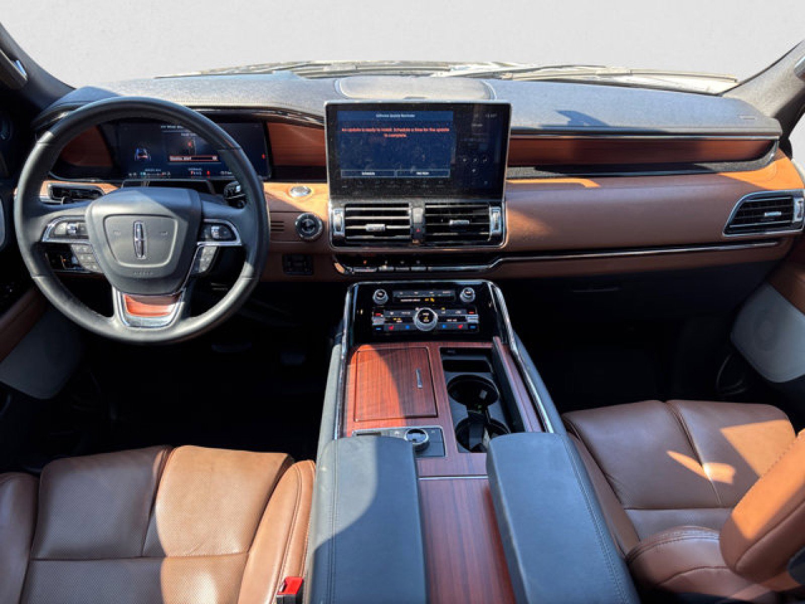 Used 2023 Lincoln Navigator L Reserve image 13