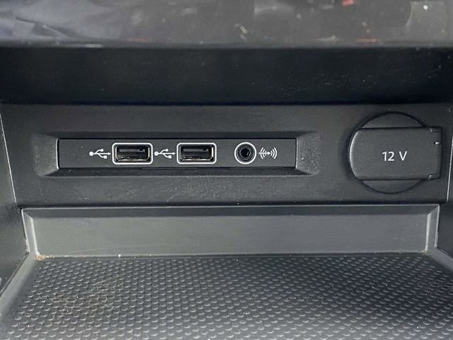 Used 2018 Volkswagen Tiguan SEL image 32