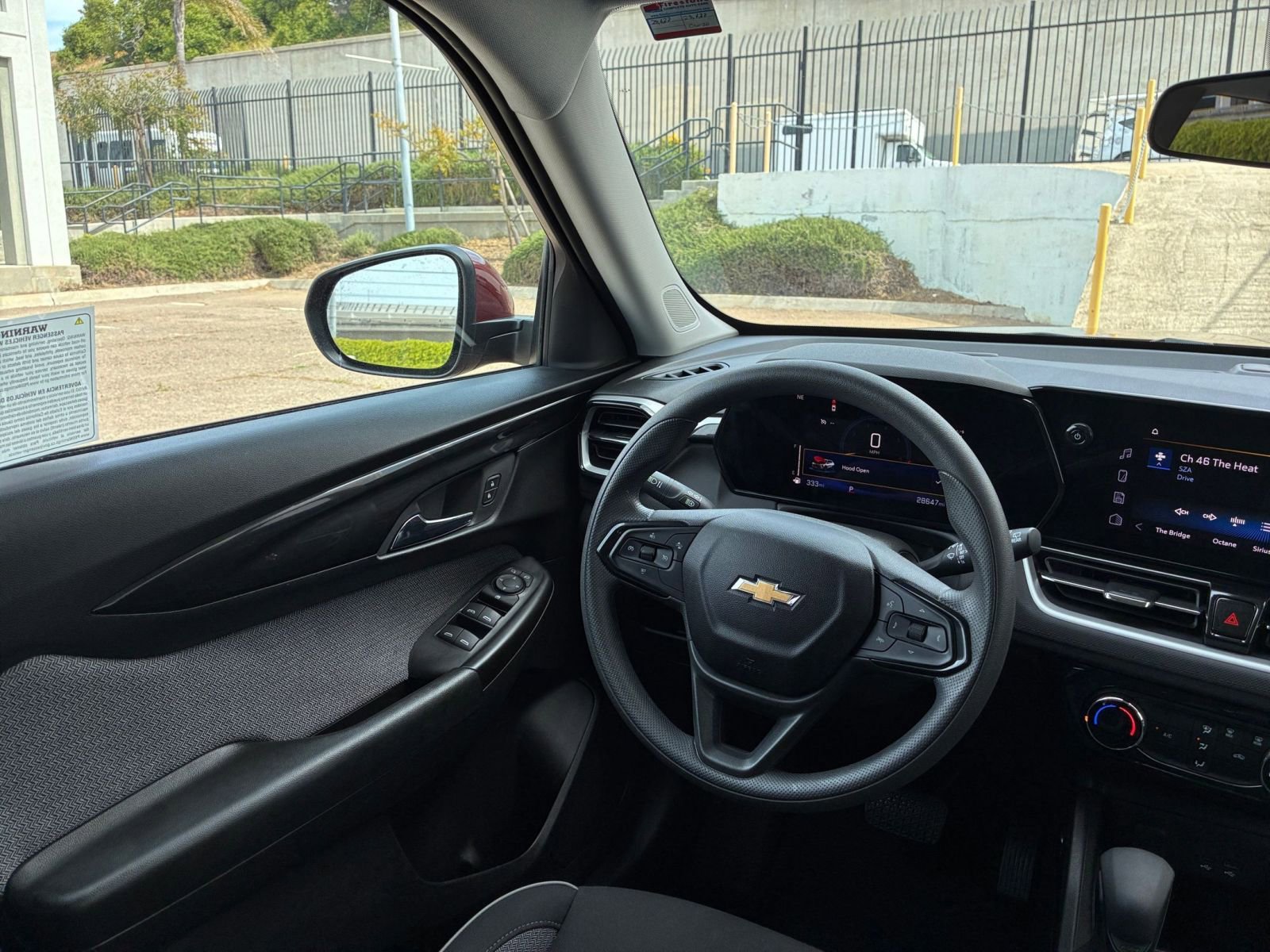 Used 2025 Chevrolet TrailBlazer LT image 33