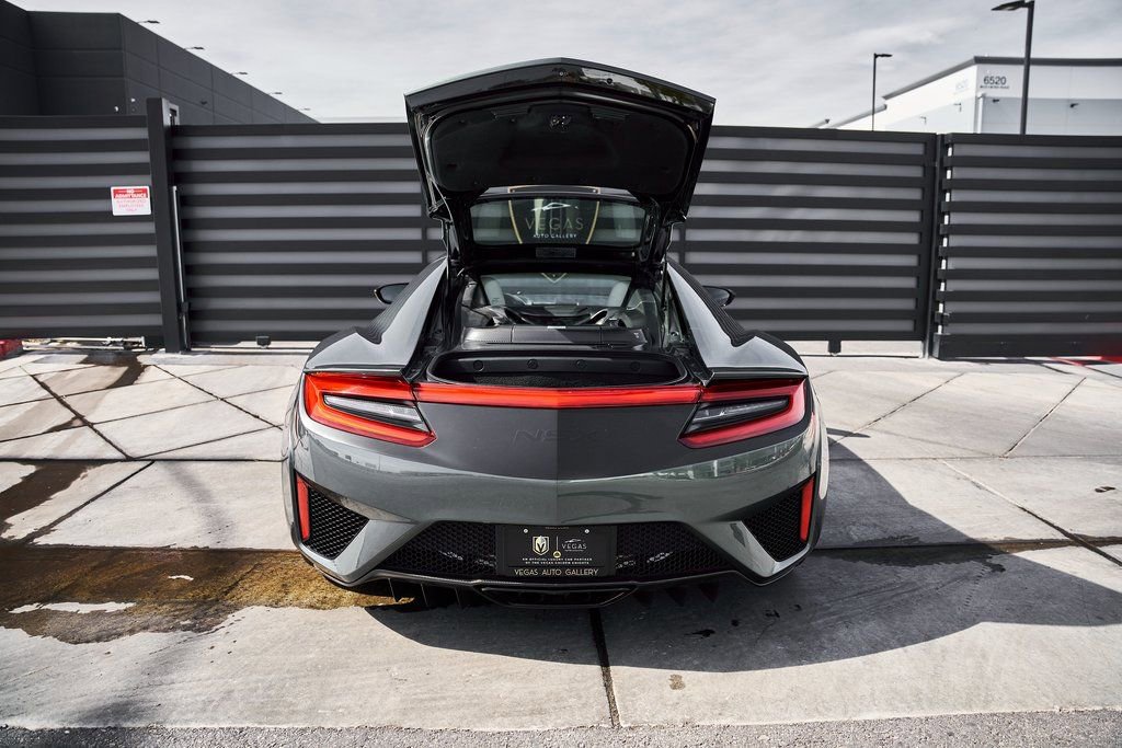 Used 2017 Acura NSX image 19