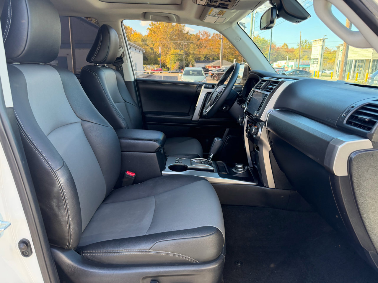 Used 2020 Toyota 4Runner SR5 Premium w/ Moonroof Package image 23