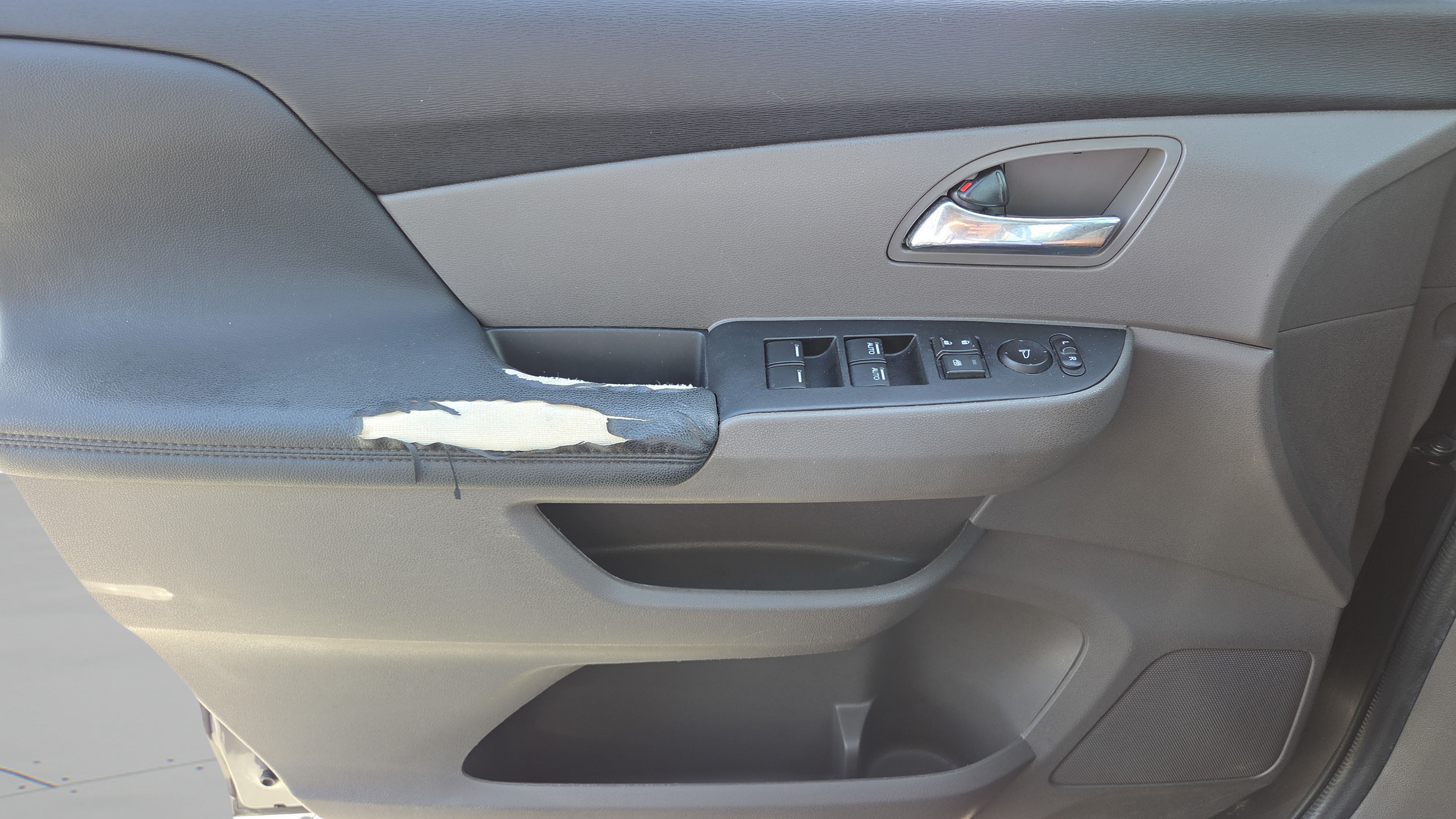 Used 2015 Honda Odyssey EX-L image 36