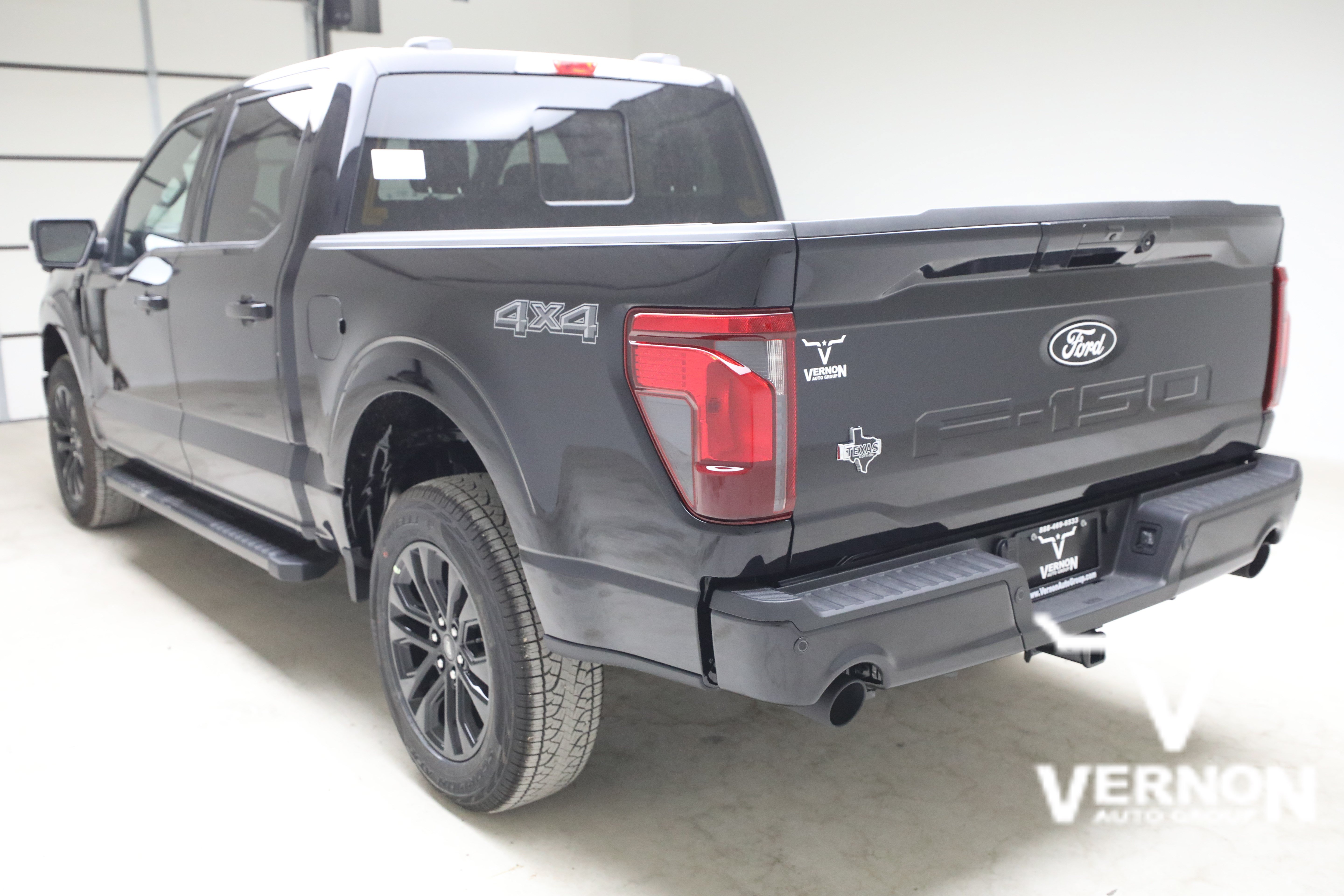 New 2026 Ford F150 XLT w/ Equipment Group 302A MID AWD/4WD image 3