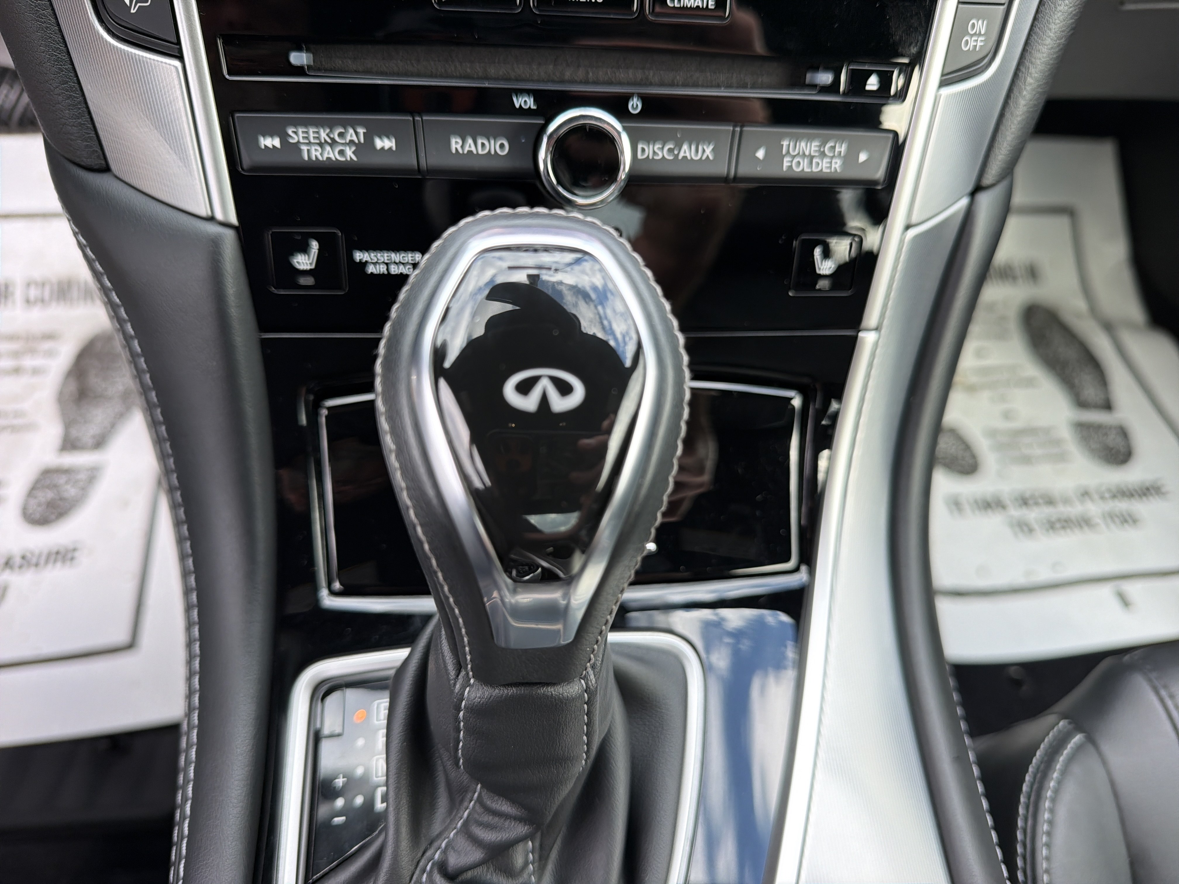 Used 2017 INFINITI Q60 2.0t w/ Premium Plus Package 2.0T AWD/4WD image 25