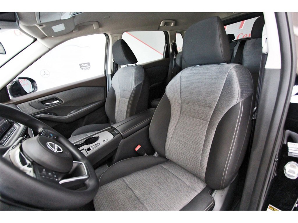 Certified 2023 Nissan Rogue SV image 27