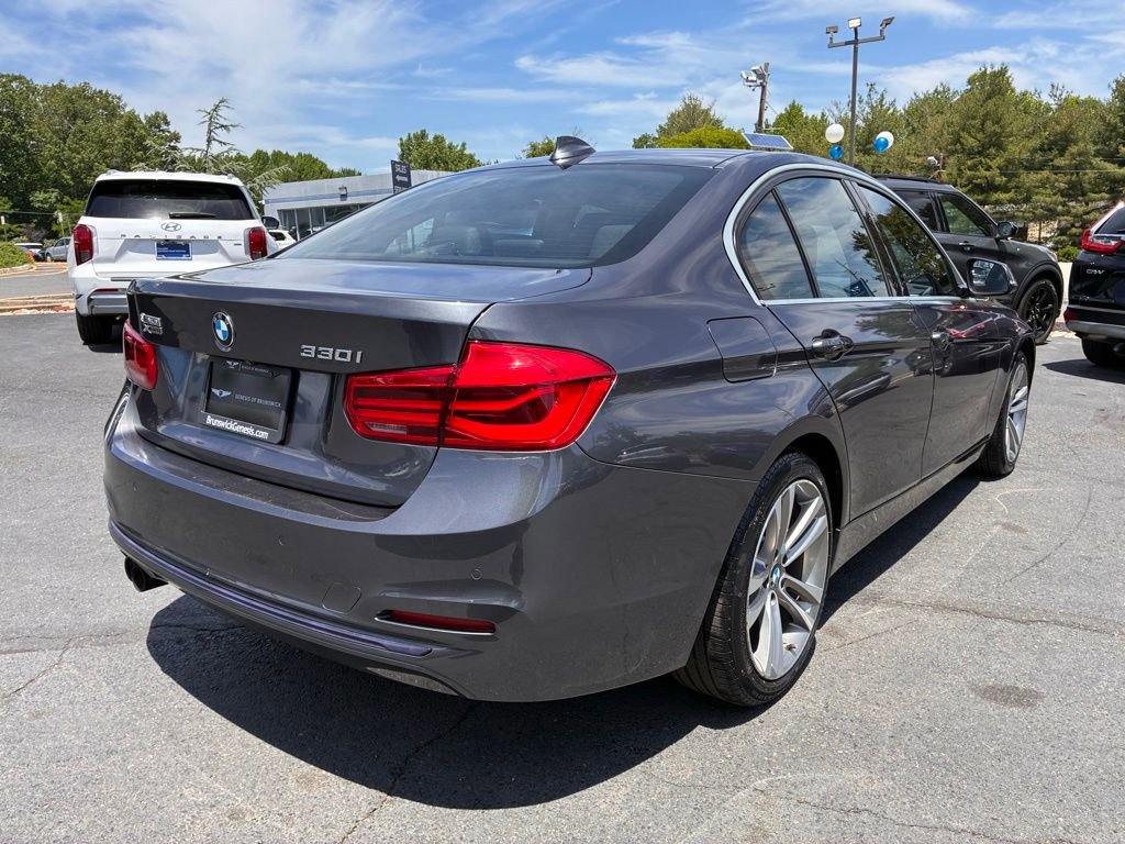 Used 2018 BMW 330i xDrive Sedan w/ Convenience Package AWD/4WD image 7