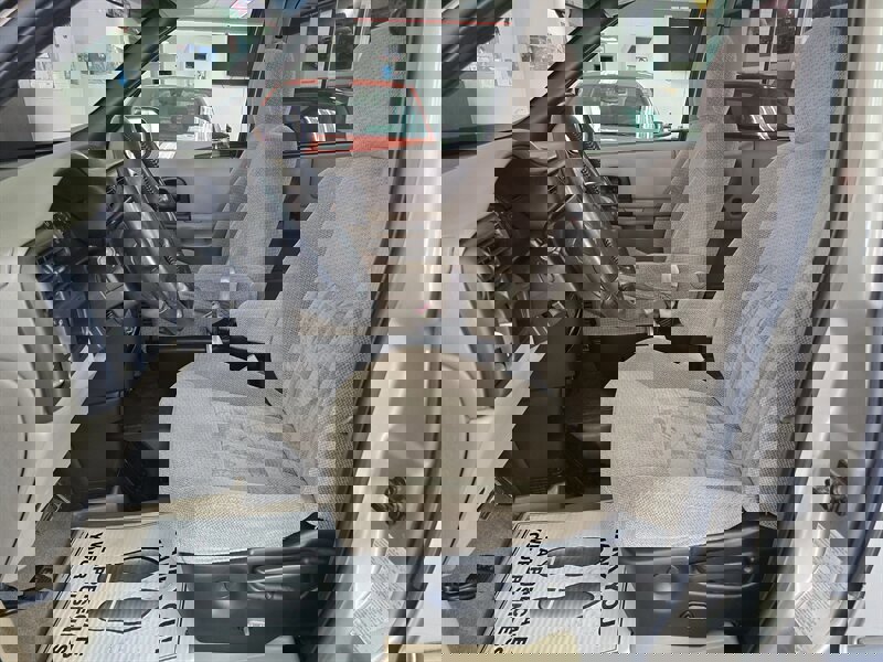 Used 2004 Pontiac Montana Extended w/ Convenience Package #1 image 9