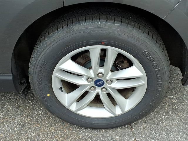 Certified 2017 Ford Edge SEL w/ Cargo Accessory Package AWD/4WD image 9