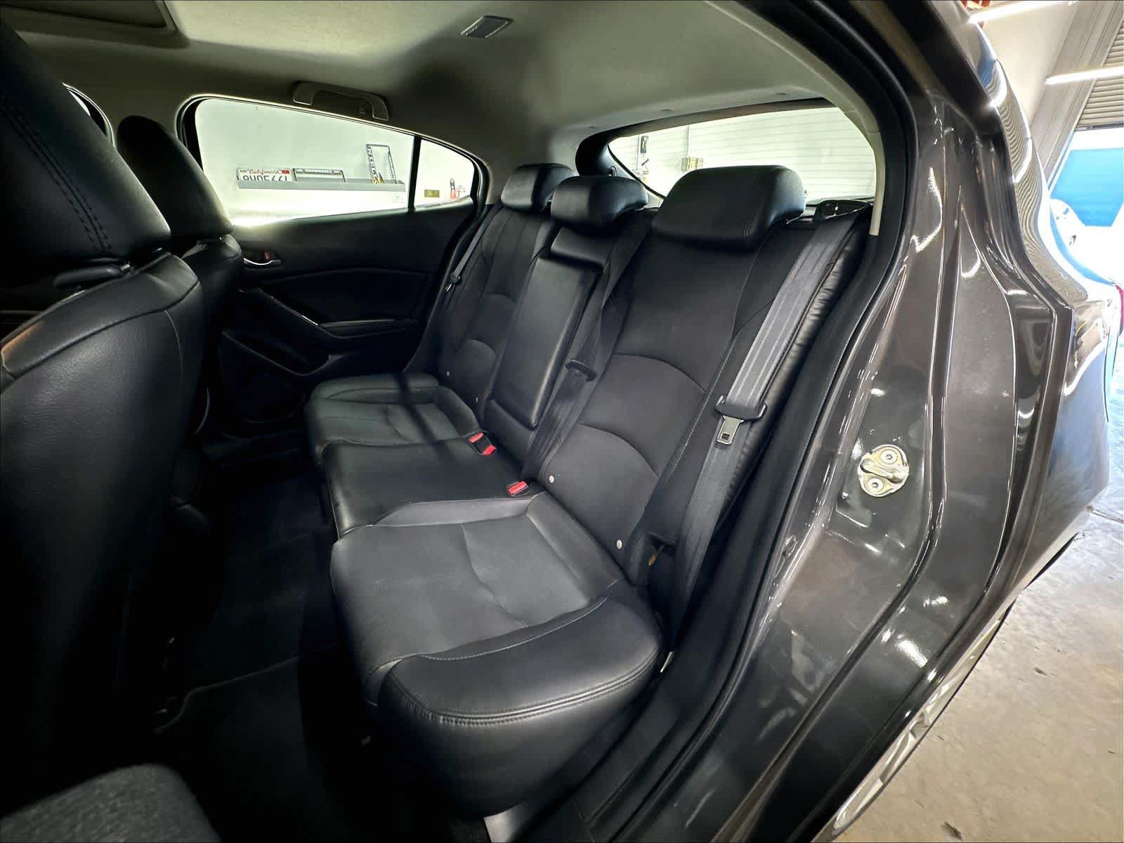 Used 2017 MAZDA MAZDA3 Grand Touring FWD image 27