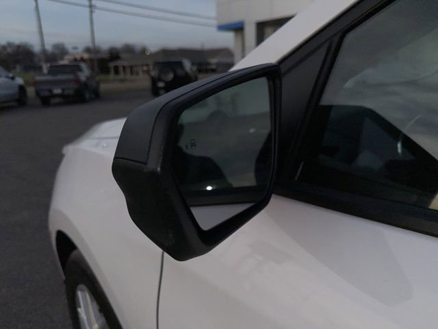 Used 2024 Chevrolet Equinox LS w/ LS Convenience Package image 28