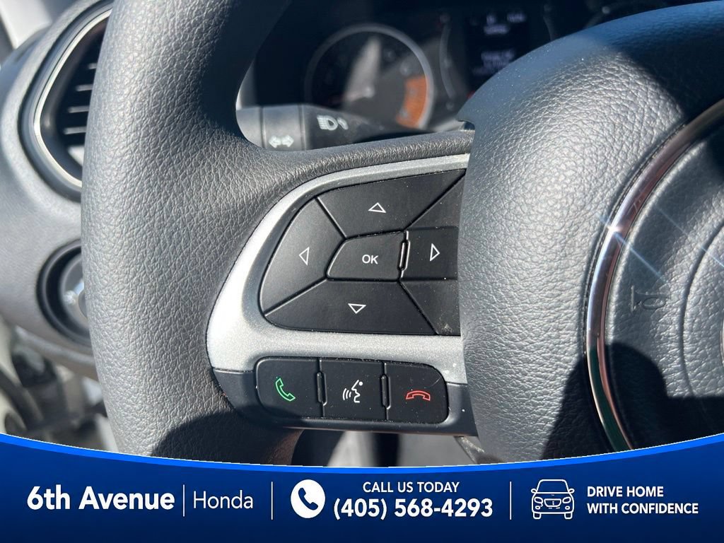 Used 2023 Jeep Renegade Latitude AWD/4WD image 25