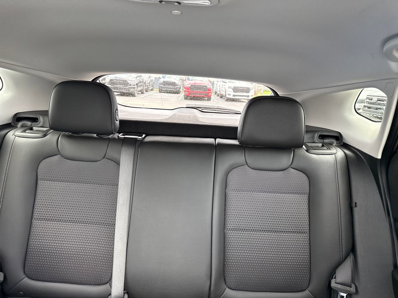 Used 2025 Chevrolet Trax LT w/ LT Convenience Package image 24