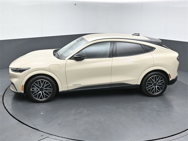 Used 2025 Ford Mustang Mach-E Premium image 44