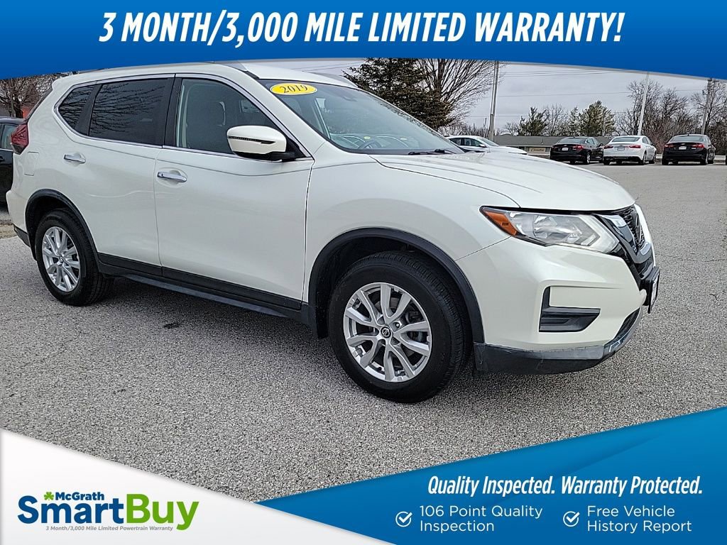 Used 2019 Nissan Rogue SV image 1