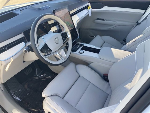 New 2025 Volvo EX90 Plus w/ Protection Package Premier image 19