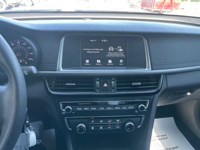 Used 2018 Kia Optima LX w/ 17" Alloy Wheels Package FWD image 12
