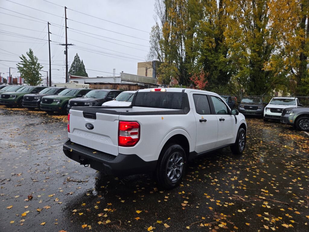 New 2025 Ford Maverick XLT w/ XLT Luxury Package image 5