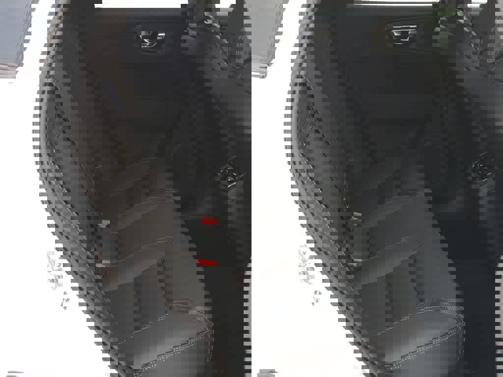 Used 2026 Volvo XC60 B5 Ultra w/ Protection Package Premier image 19