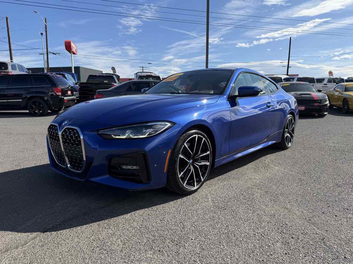 Used 2022 BMW 430i xDrive Coupe w/ M Sport Package AWD/4WD image 3