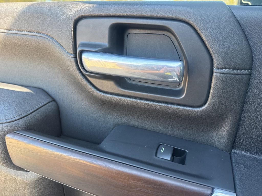 Used 2023 GMC Sierra 2500 SLT w/ SLT Premium Package image 35