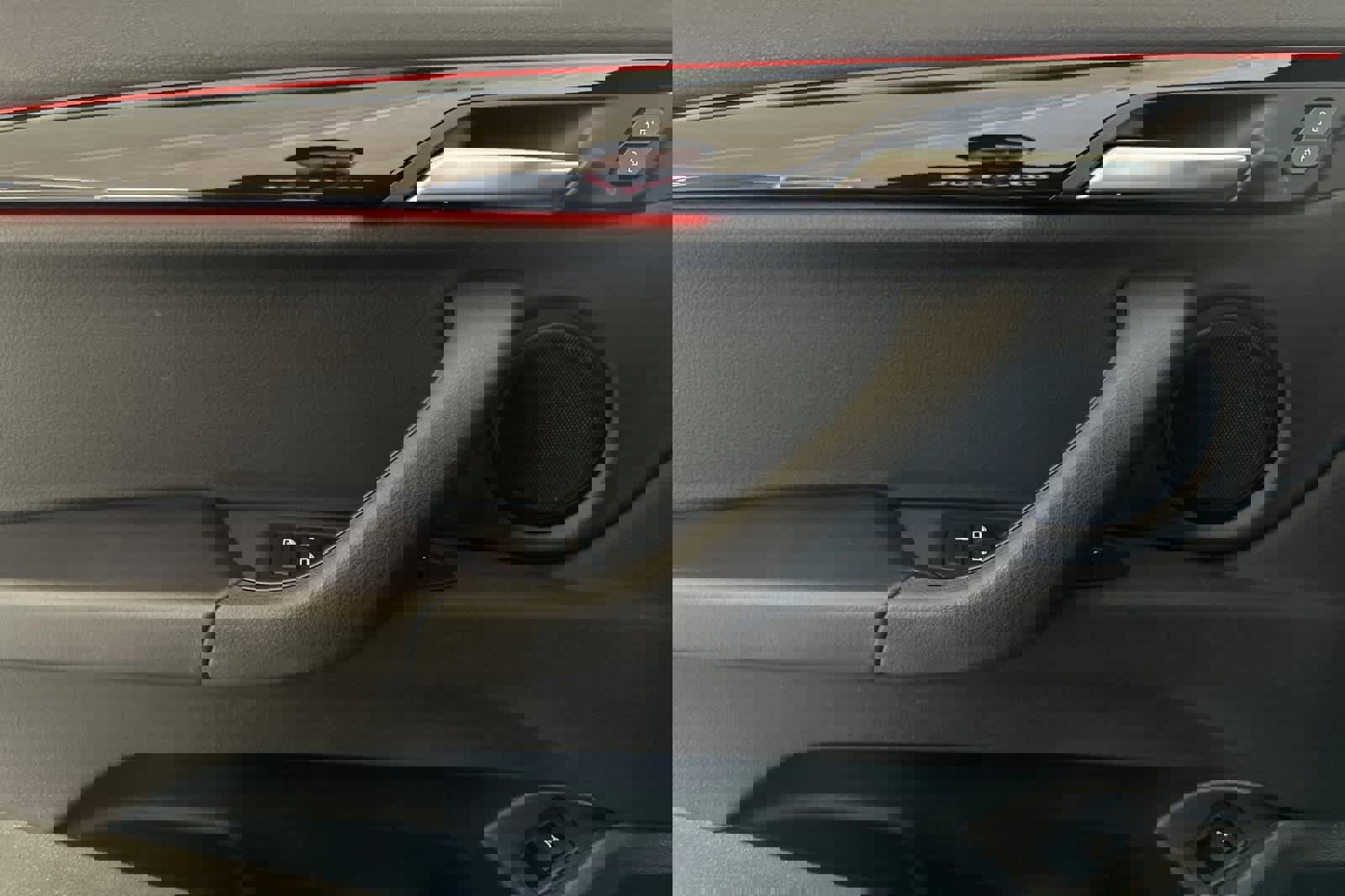 Used 2019 BMW X2 sDrive28i image 12