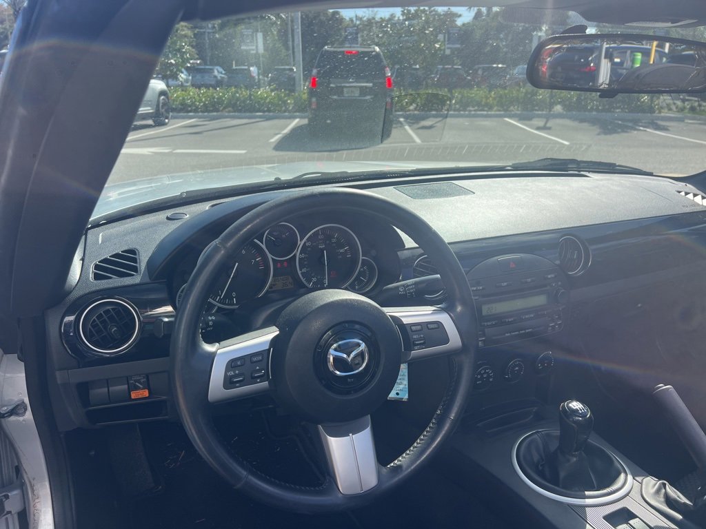 Used 2007 MAZDA MX-5 Miata Touring image 25