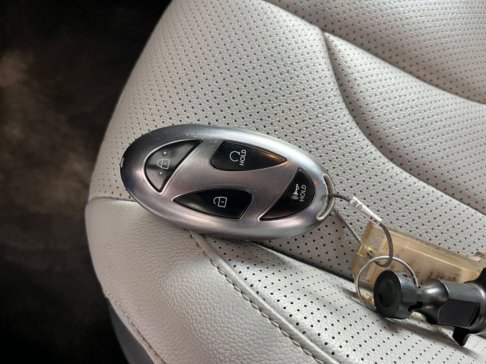 Used 2025 Hyundai Elantra Limited image 22