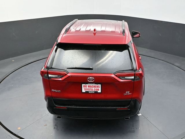 Used 2025 Toyota RAV4 SE w/ Weather & Moonroof Package image 21