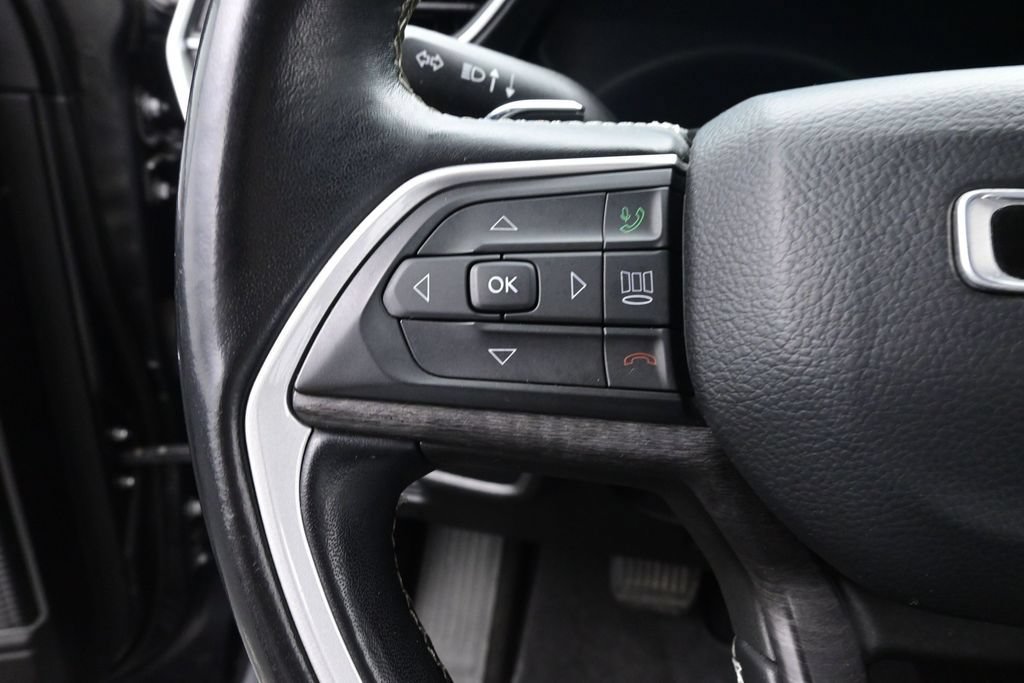 Used 2022 Jeep Grand Cherokee L Limited AWD/4WD image 37