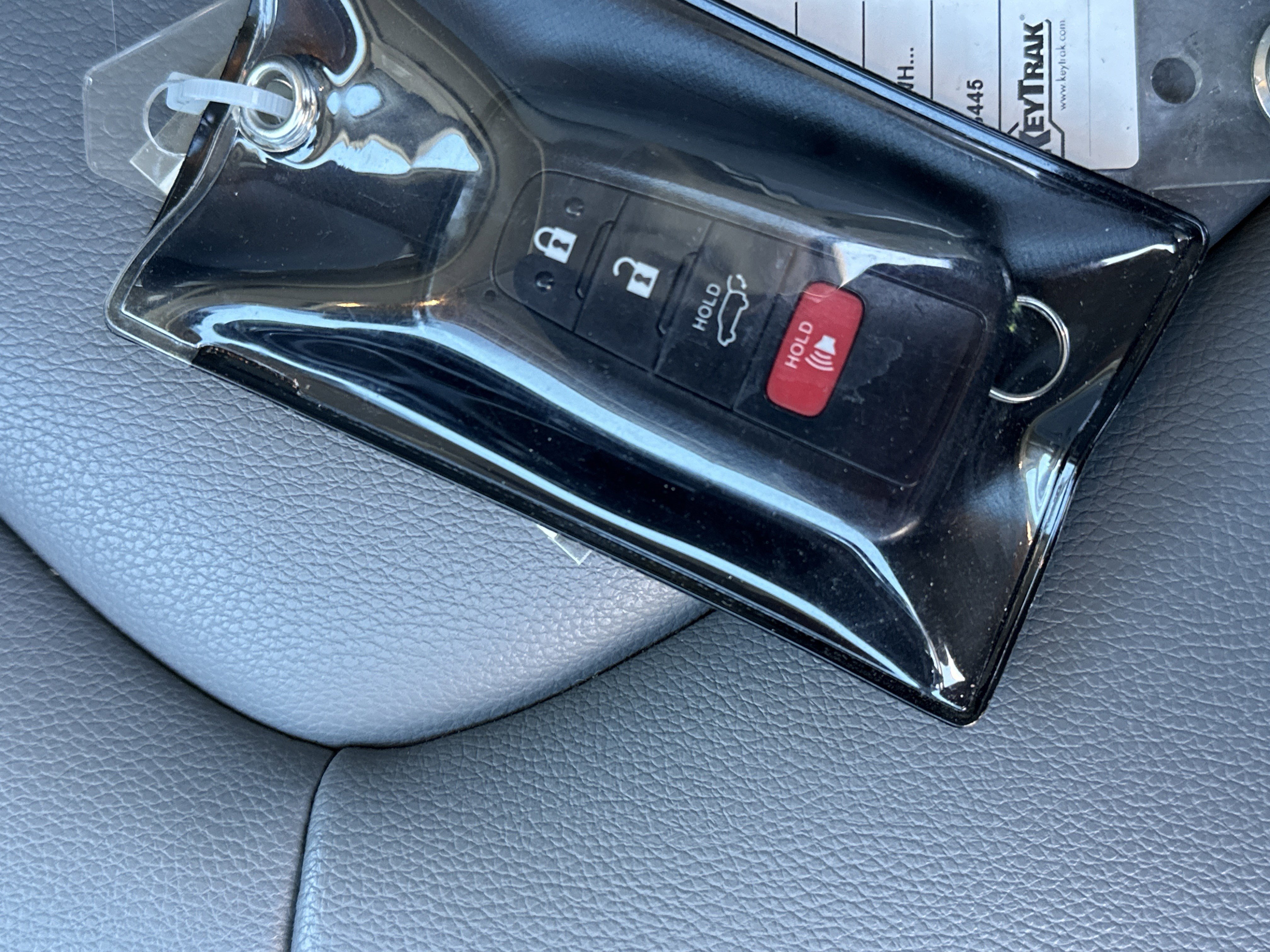 Used 2022 Toyota Highlander XLE image 35