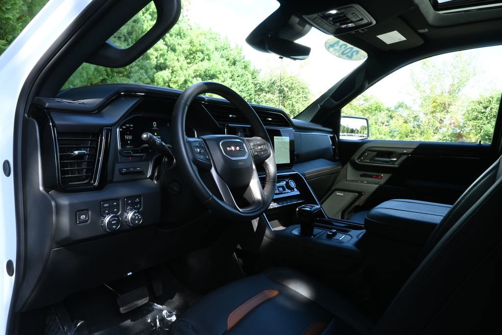 Used 2024 GMC Sierra 1500 AT4 w/ Technology Package image 15