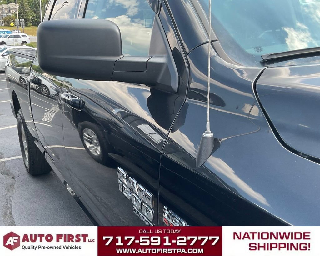Used 2019 RAM 1500 Classic SLT AWD/4WD image 3