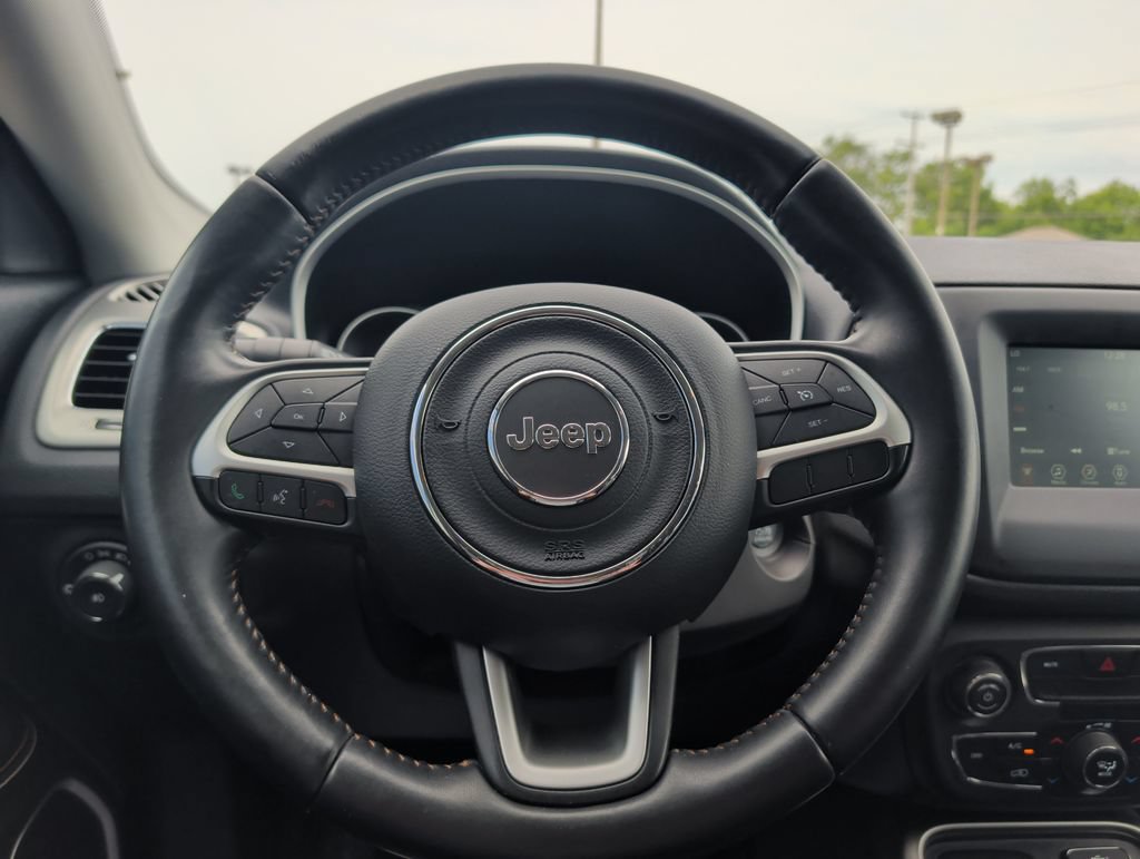 Used 2019 Jeep Compass Latitude w/ Popular Equipment Group AWD/4WD image 11