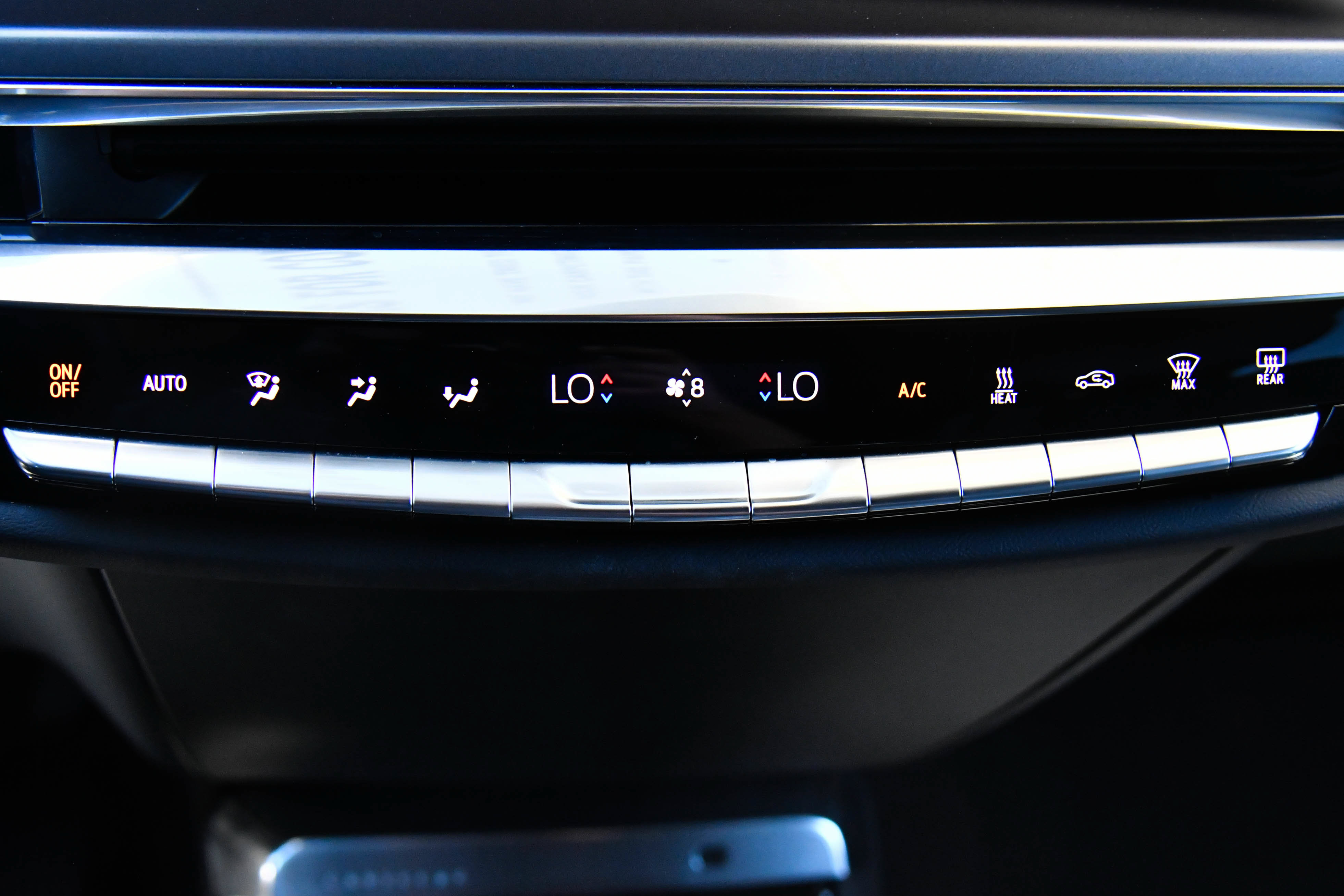 Used 2024 Cadillac Lyriq Tech RWD image 25