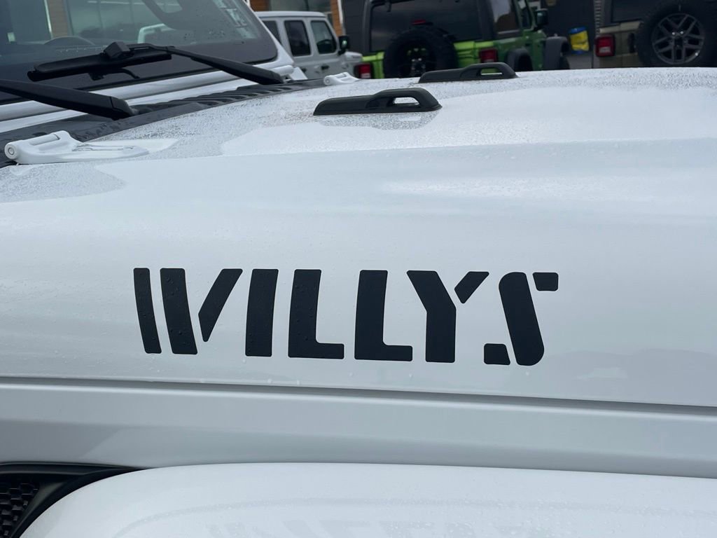 Used 2022 Jeep Gladiator Willys image 12