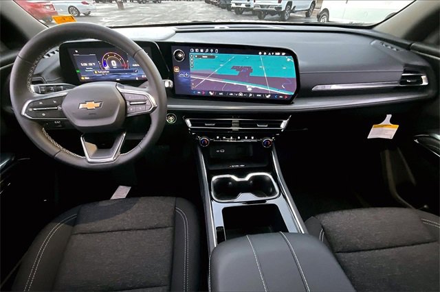 New 2026 Chevrolet Traverse LT w/ LPO, Floor Liner Package image 5