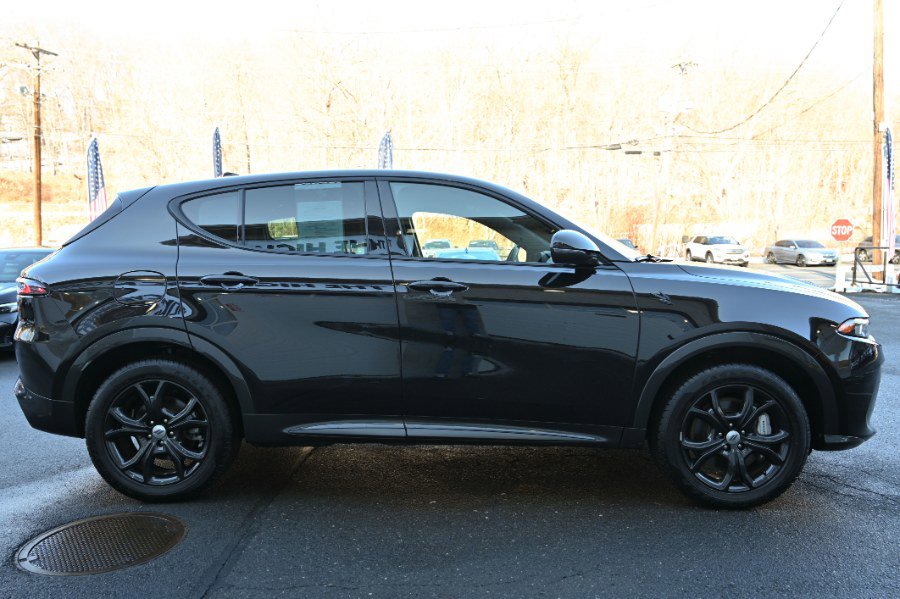 Used 2024 Dodge Hornet R/T w/ R/T Blacktop Package image 6