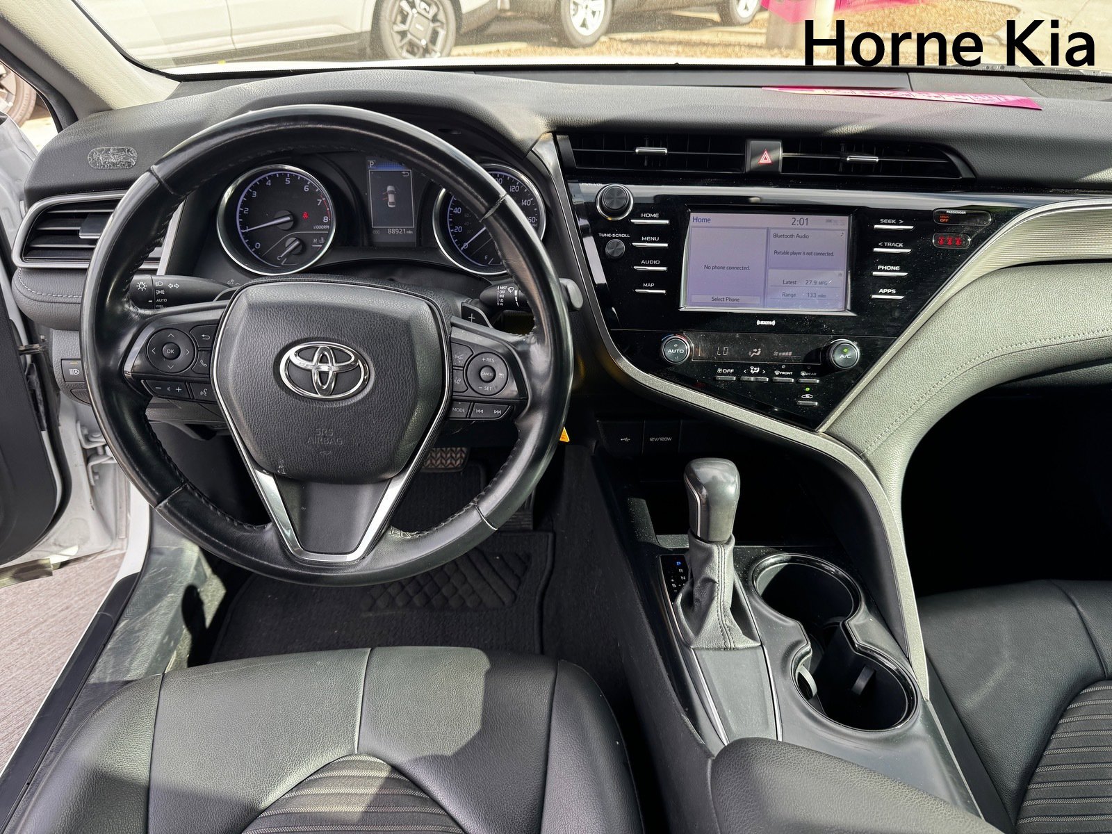 Used 2020 Toyota Camry SE image 15