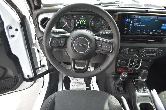 Used 2025 Jeep Wrangler Unlimited Sport S 4xe AWD/4WD image 17