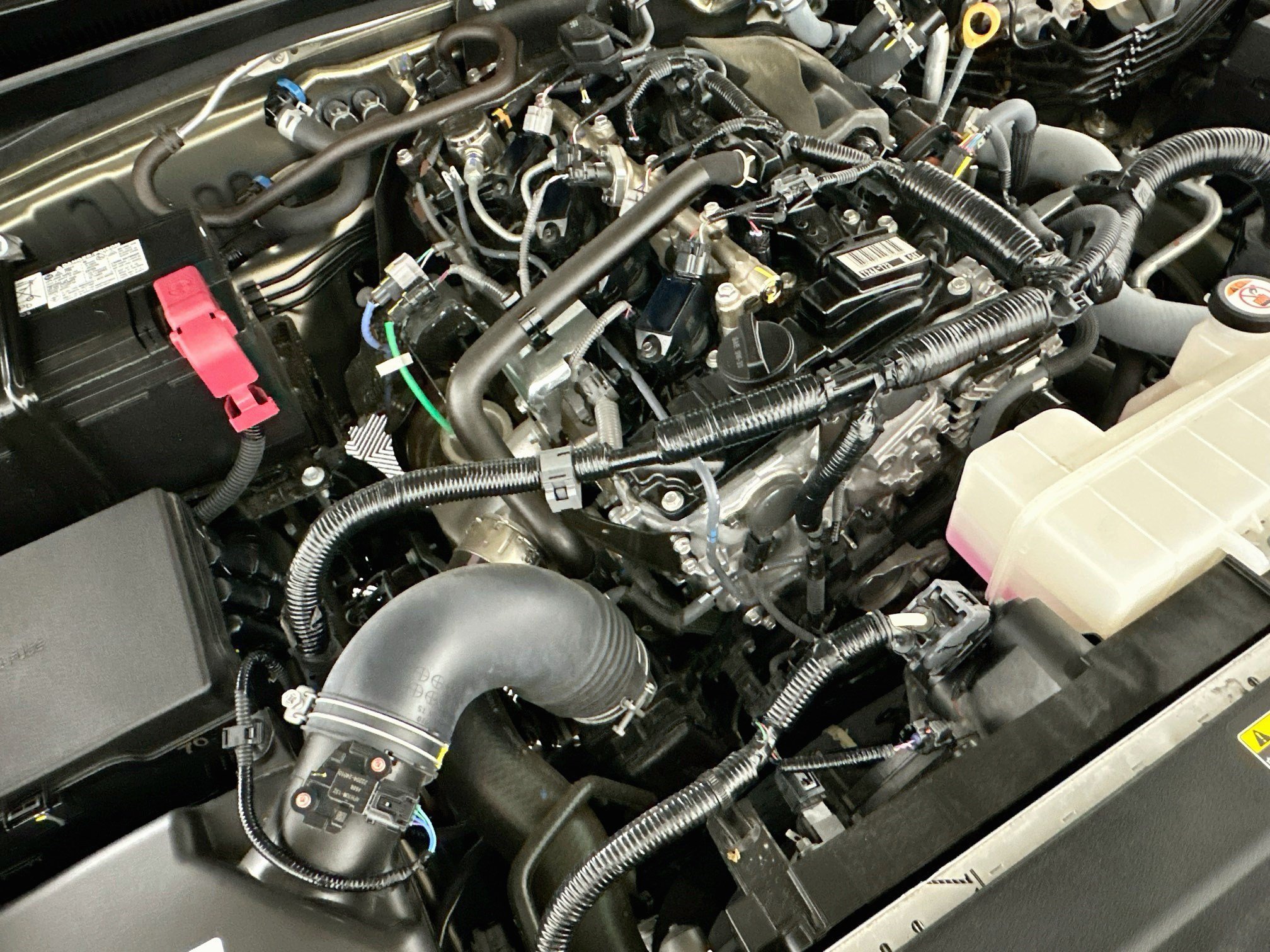 Used 2024 Toyota Tacoma TRD Off-Road AWD/4WD image 32