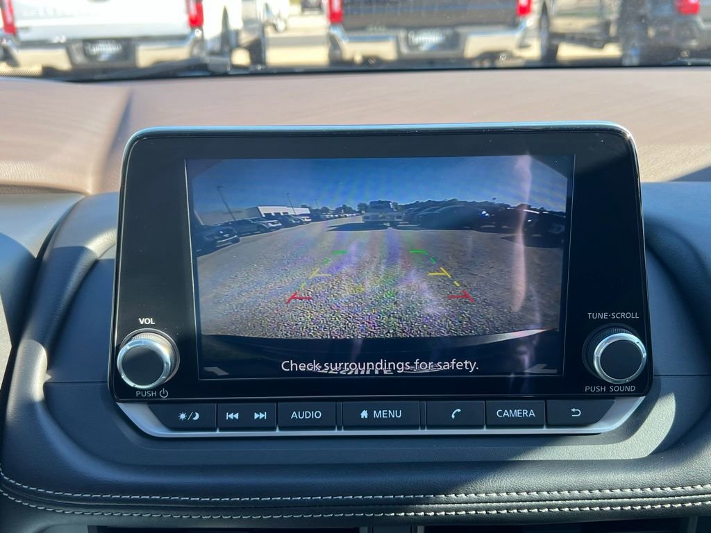 Used 2023 Nissan Rogue SV w/ SV Premium B Package image 30