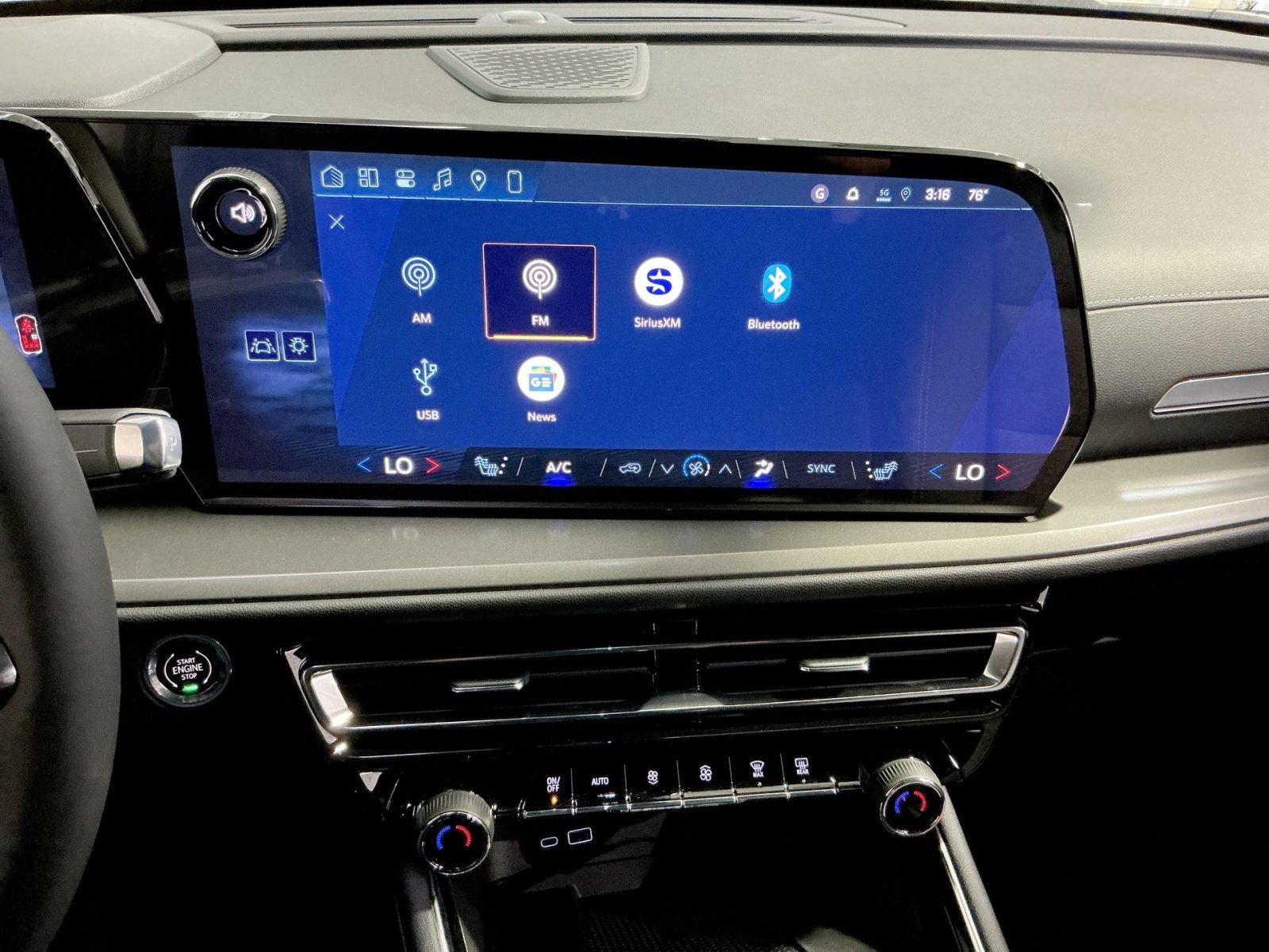 New 2026 Chevrolet Traverse LT w/ Enhanced Driving Package image 26