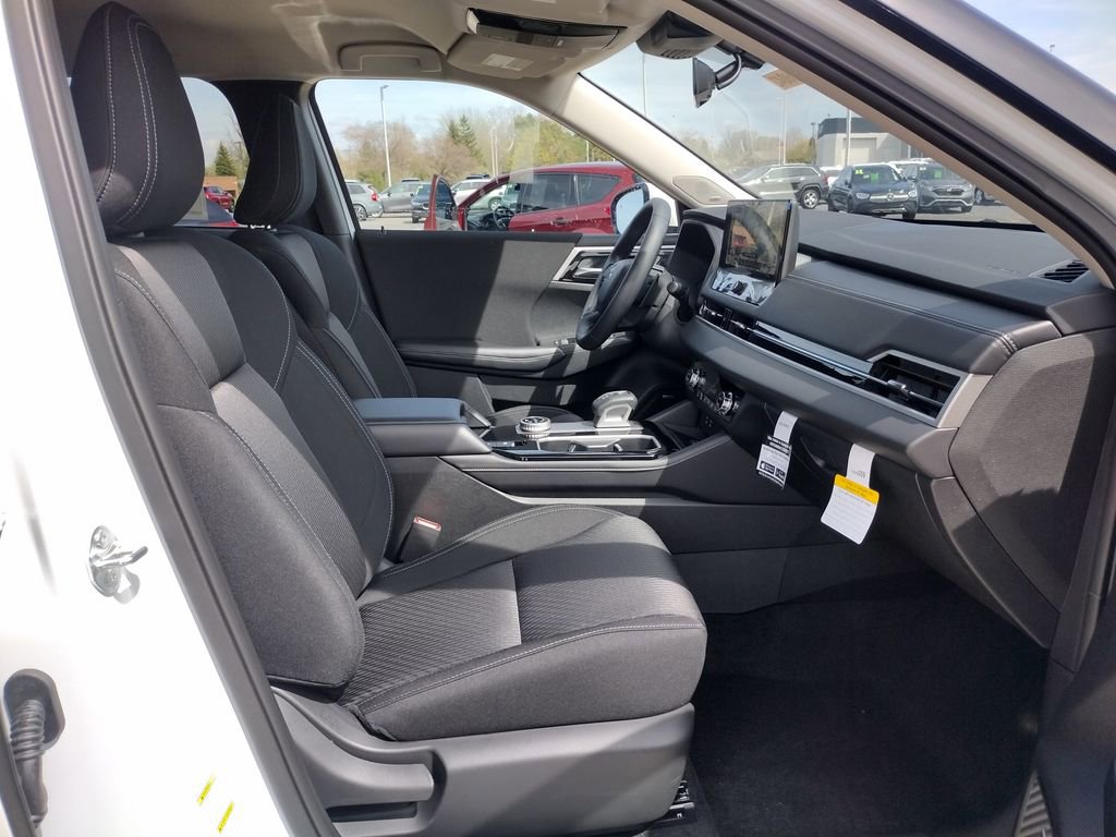 New 2026 Mitsubishi Outlander ES AWD/4WD image 11